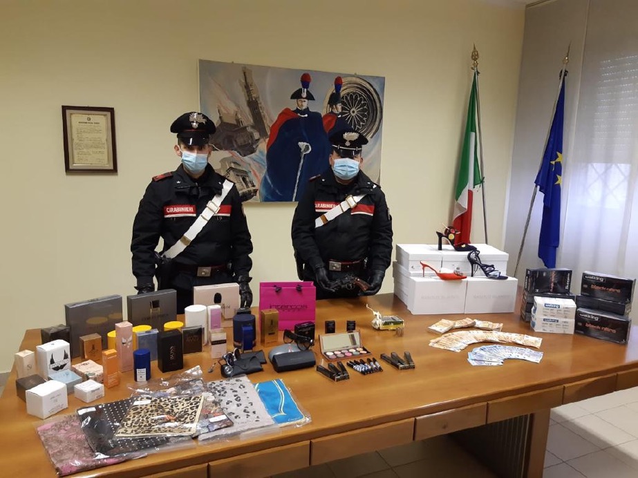 Crema News - Furto Cosmetici, denunciato ucraino