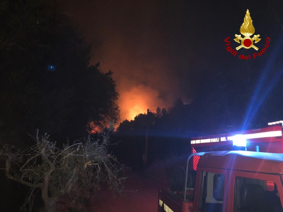 Crema News - Minori incendiano sterpaglie: multati