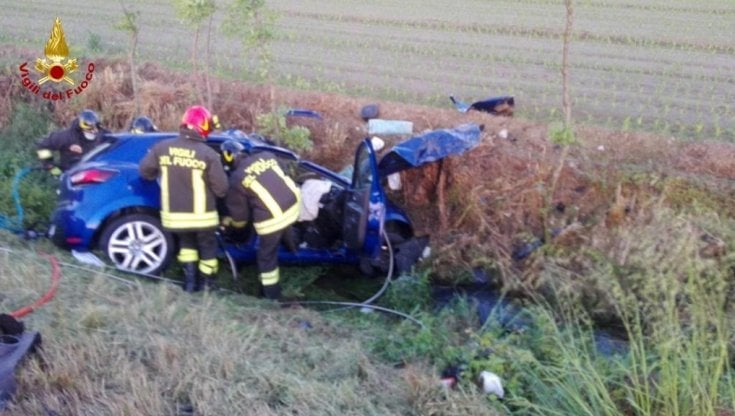 Crema News - Auto fuori strada, allarme