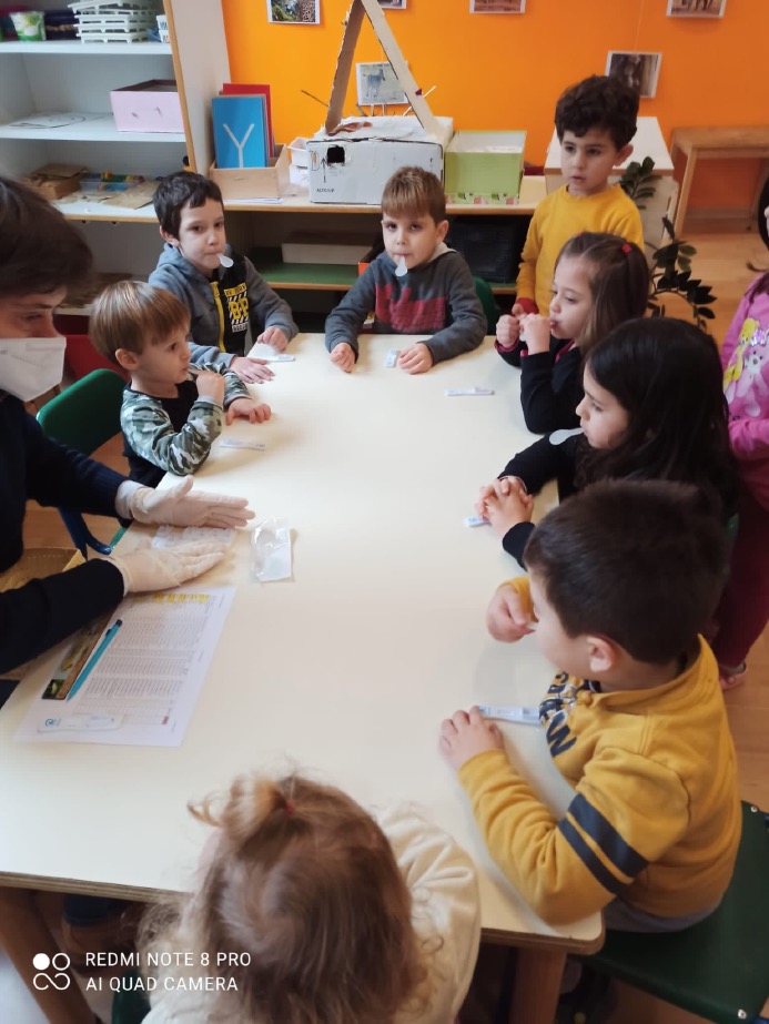 Crema News - Tamponi salivari ai bambini di Rivolta: tutti negativi