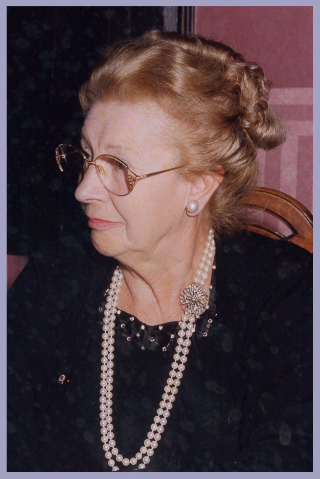 Necrologio di Anna Riva
ved. Vicario
di anni 90 - Crema News: i necrologi del giorno