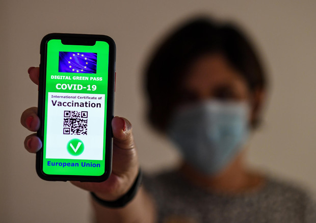 Crema News - Green pass, arriva l'obbligo