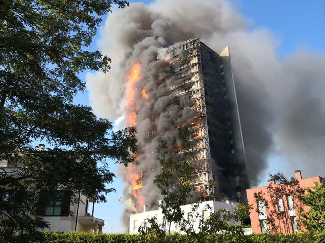 Crema News - A fuoco grattacielo