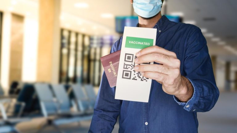 Crema News - Le aziende dicono sì al green pass