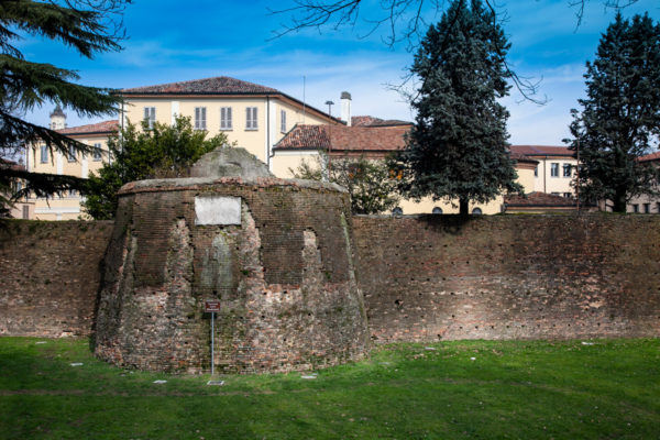Crema News - Un bando per il restauro delle mura venete
