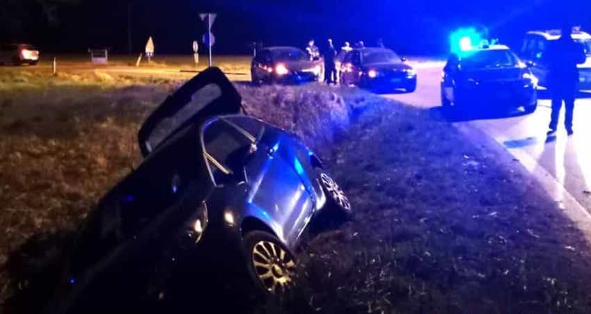 Crema News - Si fa più in là e finisce fuori strada