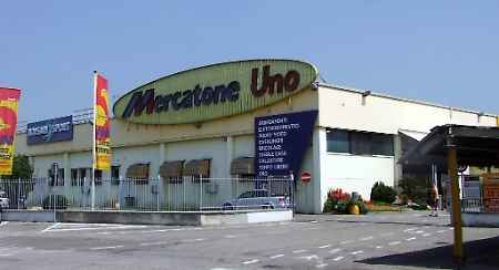 Crema News - Settanta assunzioni per l'ex Mercatone uno
