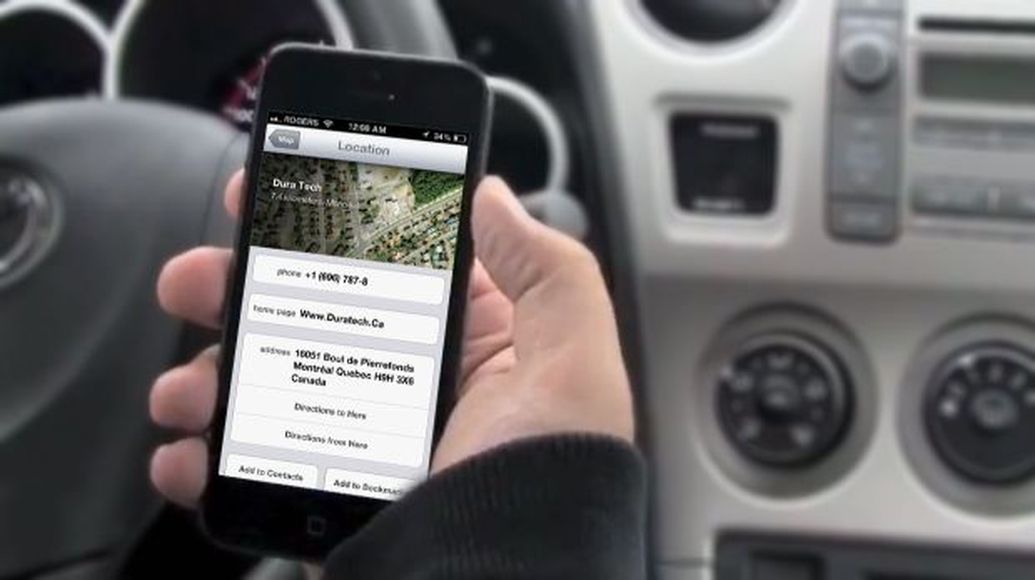 Crema News - Appoggia il cellulare sul tetto dell'auto e riparte: ritrovato