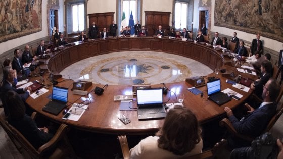 Crema News - Deciso: obbligo vaccinale per gli over 50 che non lavorano