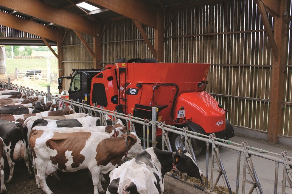Crema News - Pandino, a fuoco macchina agricola