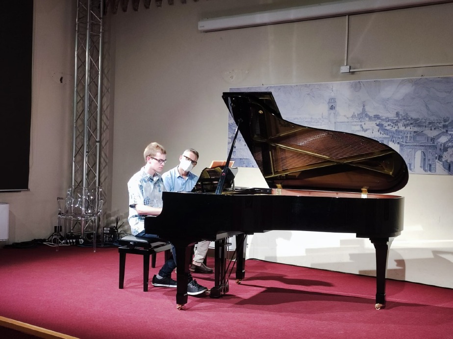 Crema News - Dieci ore di pianoforte