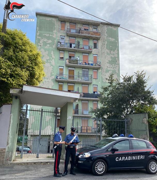 Crema News - Occupazione abusiva, di fianco alla caserma