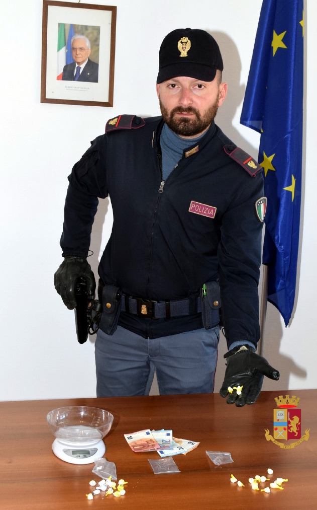 Crema News - Droga addosso e in casa: arrestato