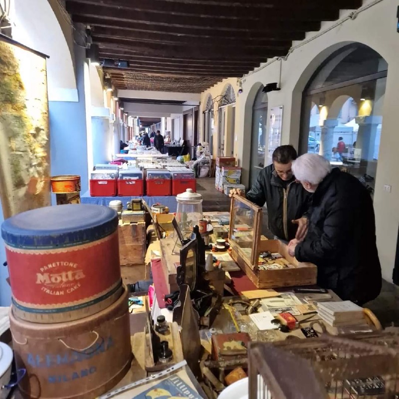 Crema News - Castelleone - Antiquaria bagnata