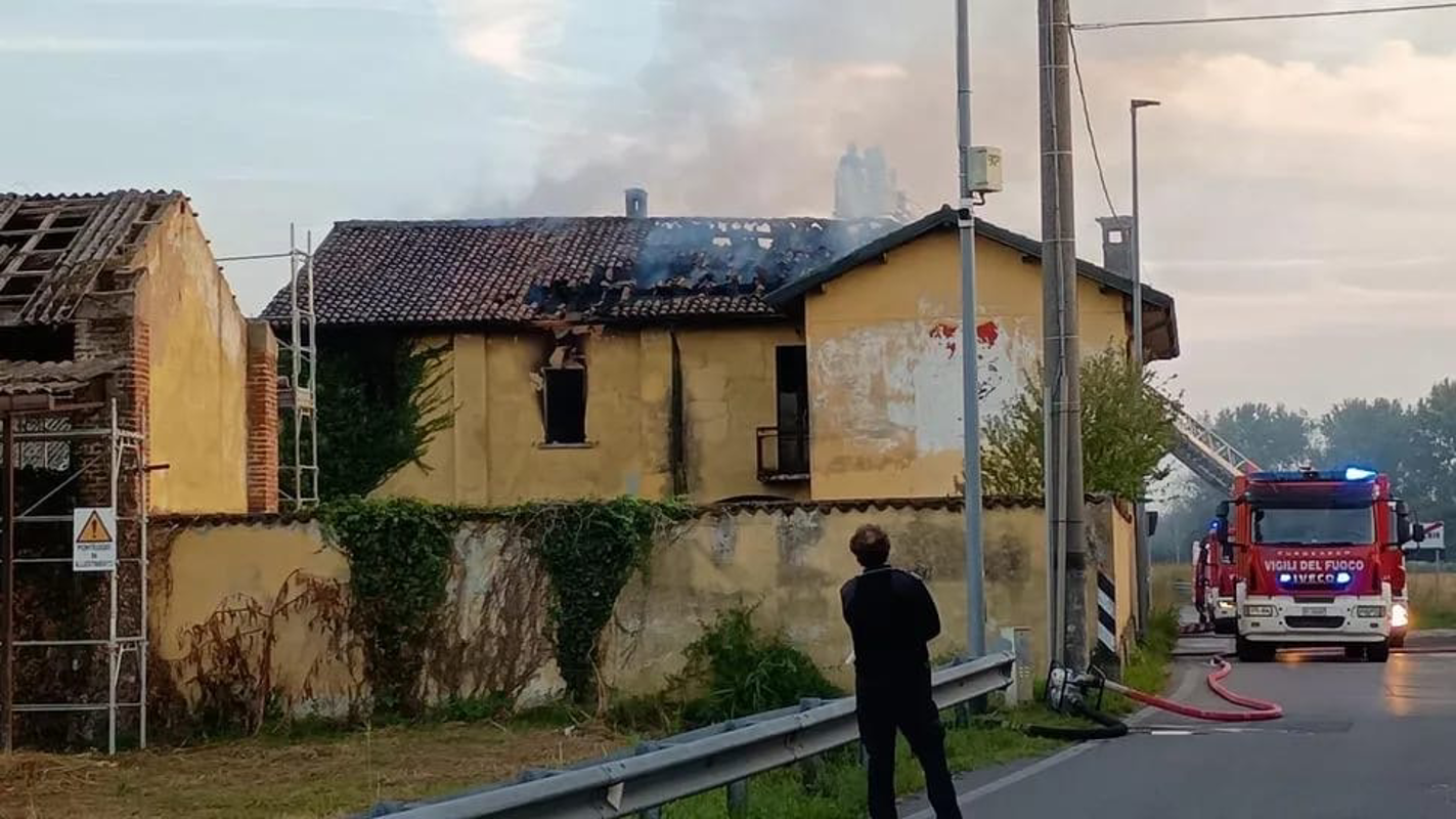 Crema News - Dal territorio - Incendio in cascina