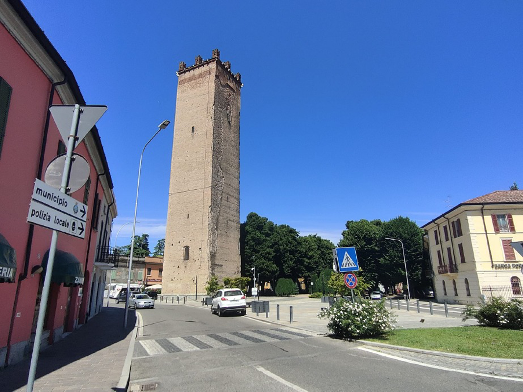 Castelleone - Appalto per il torrazzo
