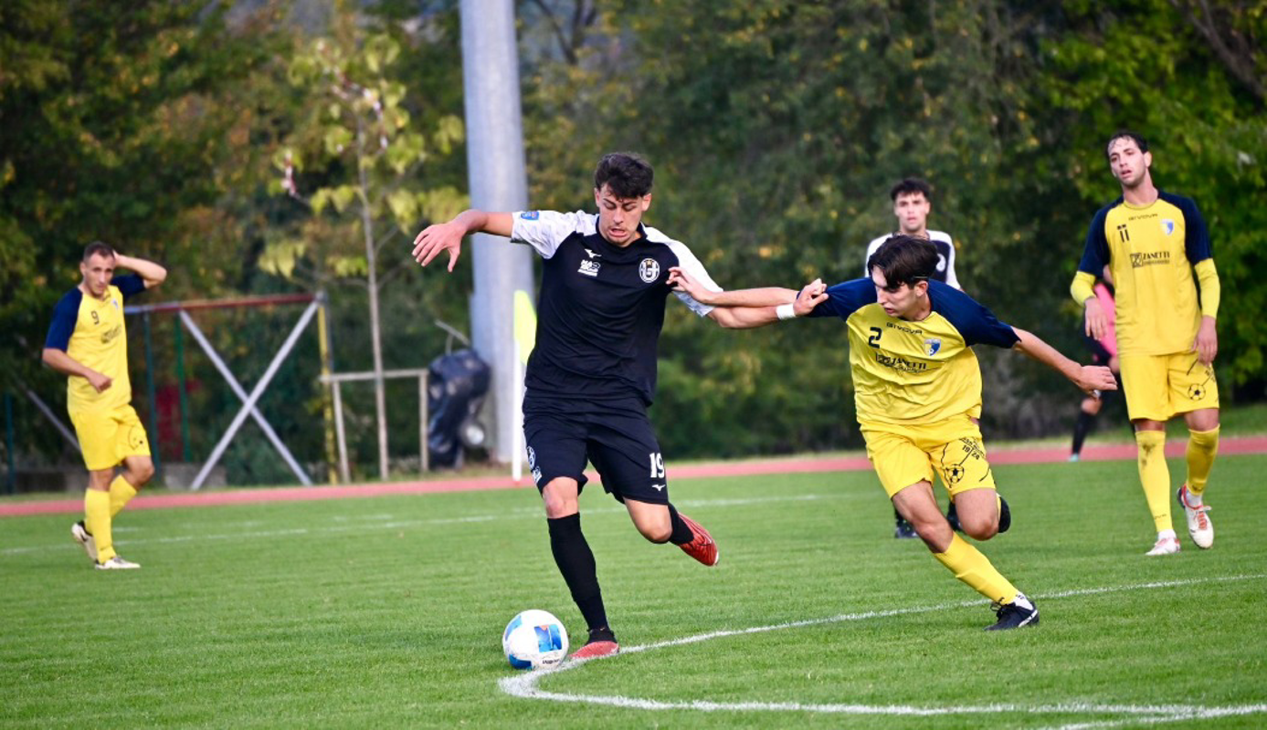 Calcio - Tonfo del Crema