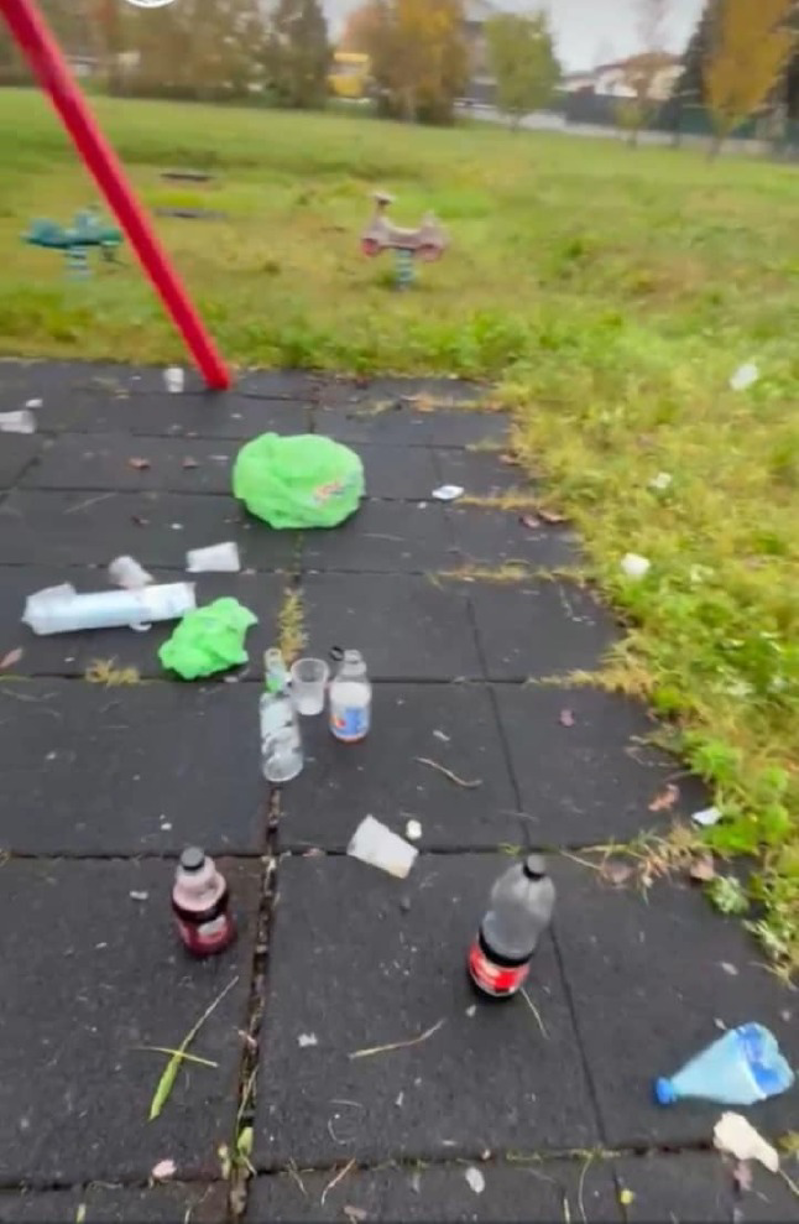 Soncino - Petardi e bivacco al parco