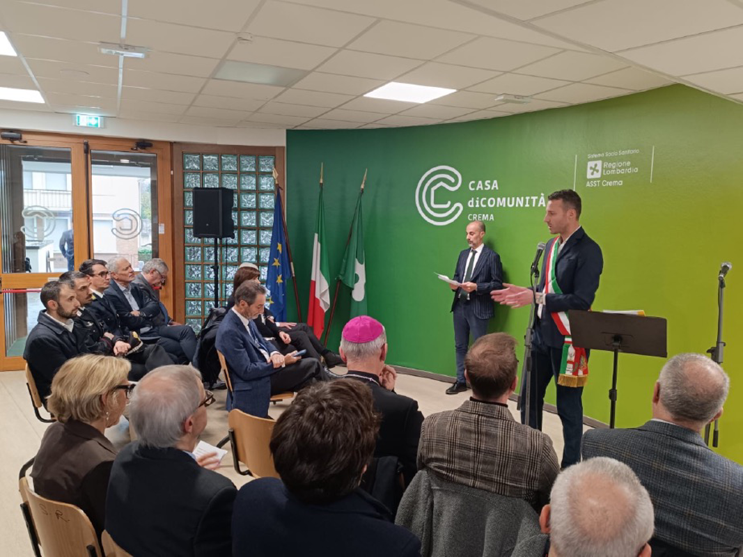 Crema - Fontana: "Rivedere la legge sulla sanità"