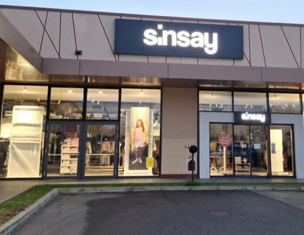 Dal territorio - Saccheggio al centro commerciale