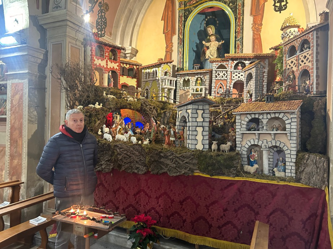 Azzano - Presepio... in costruzione