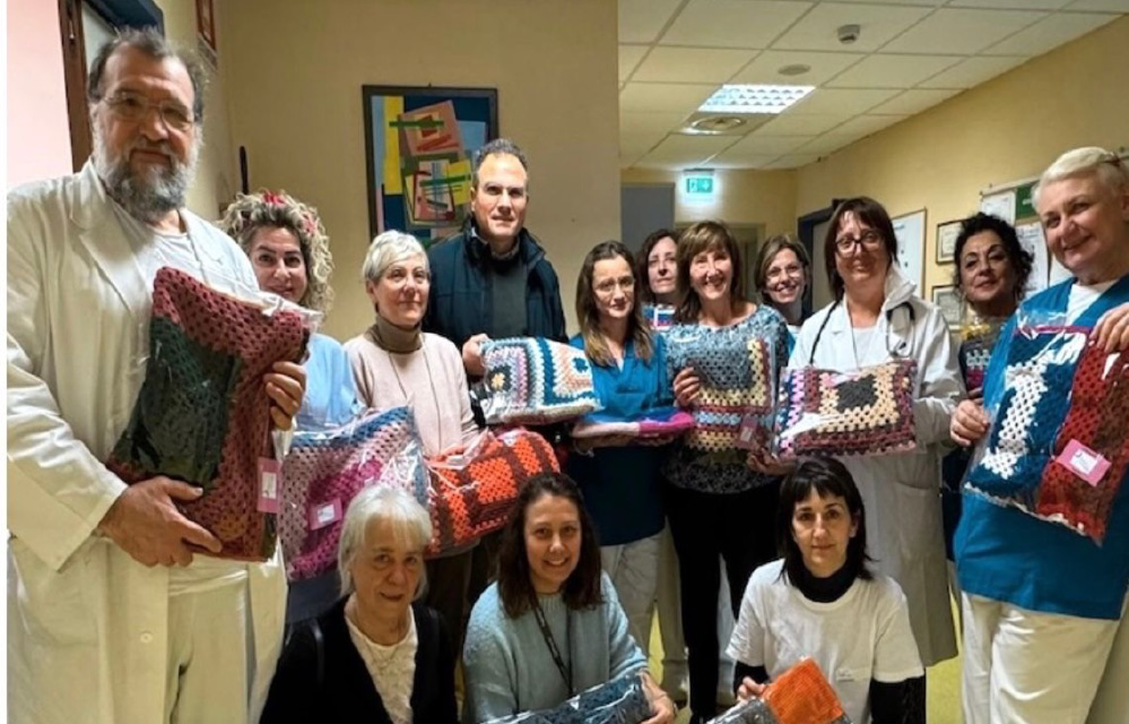 Crema - Dono alle pazienti oncologiche