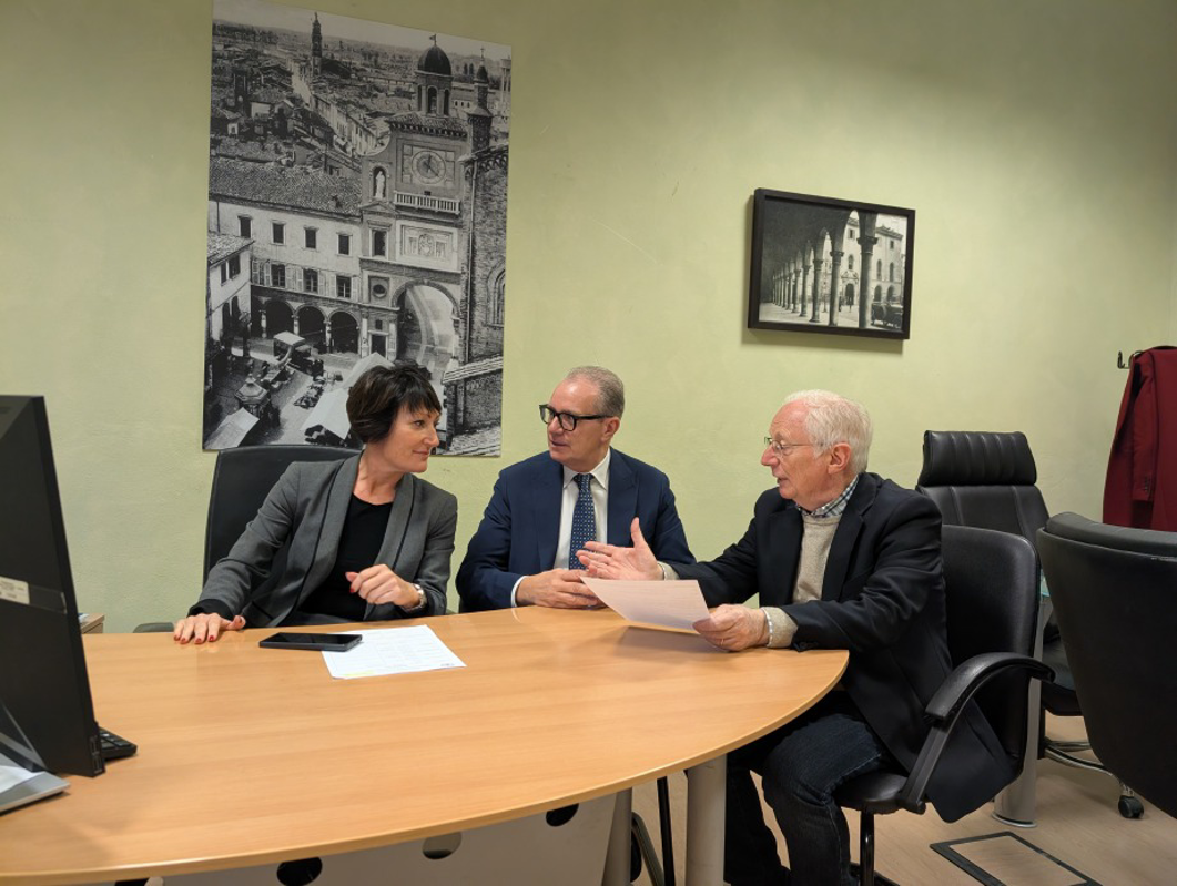 Crema - Un varco tra giovani e anziani