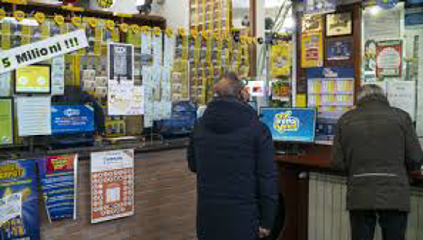 Romanengo - Gratta e vinci rubati