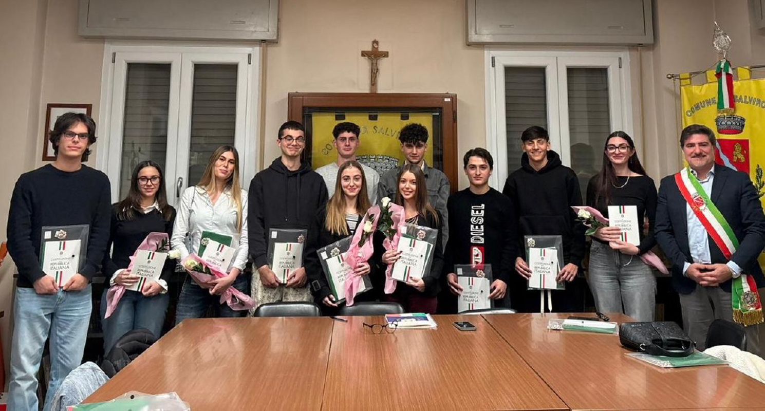 Salvirola - Prima la Costituzione e poi la pizza