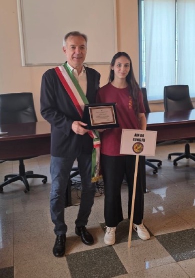 Crema News - Palazzo Pignano - Un premio a Laura Riboli