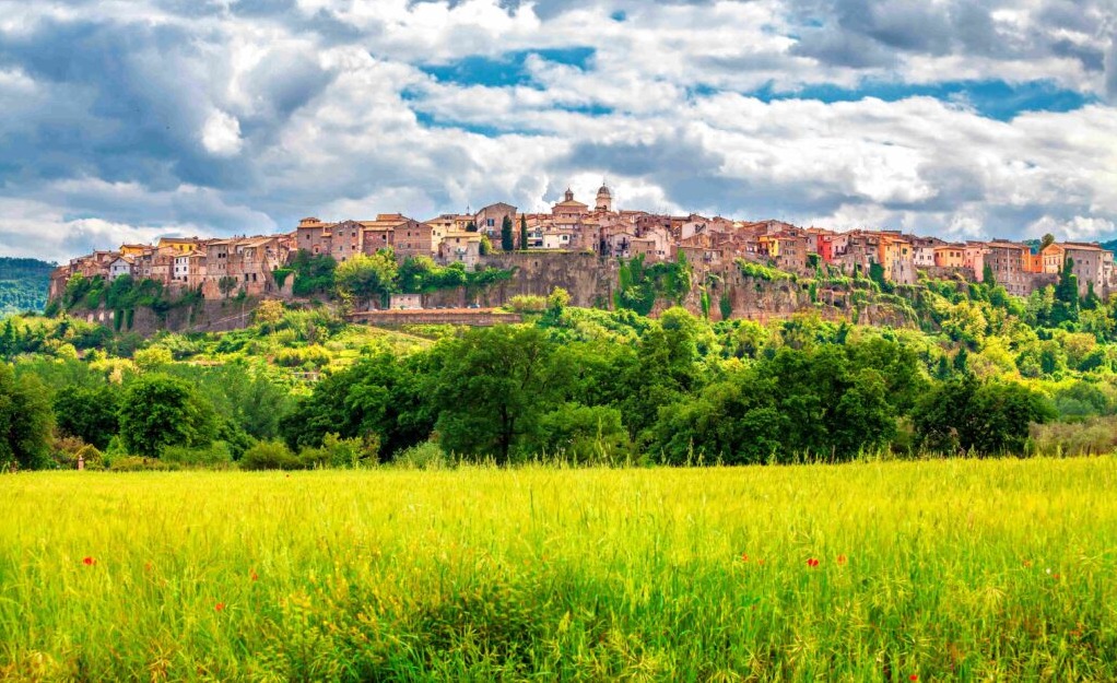 Immobiliare - Una casa nel borgo storico