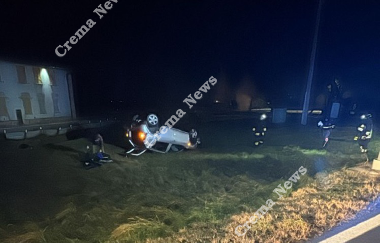 Salvirola - Fuori strada con ribaltamento