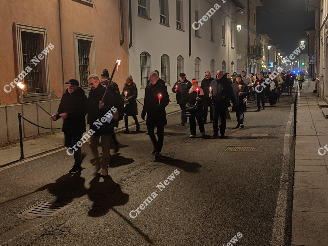 Vailate - Fiaccolata per la pace