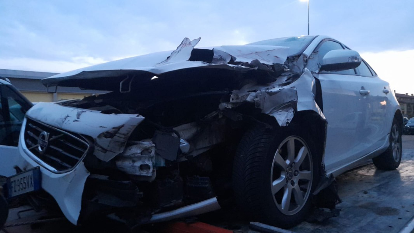 Sergnano - Volvo contro un camion