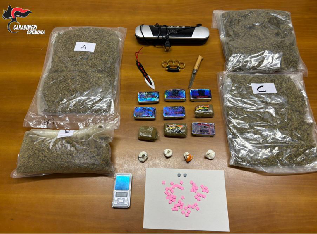 Offanengo - Tre chili di droga