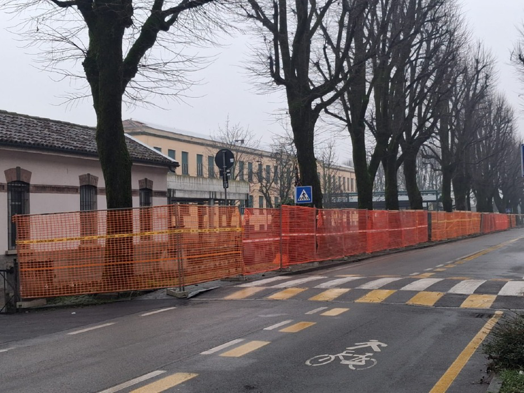 Rivolta - Lavori con polemica