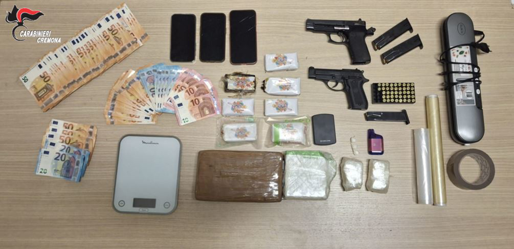 Dal territorio - Due chili di coca e una pistola