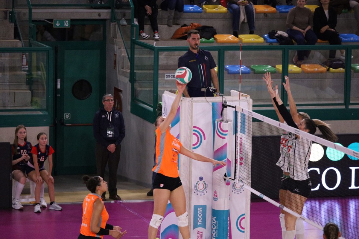 Volley A3 - Primo derby di stagione