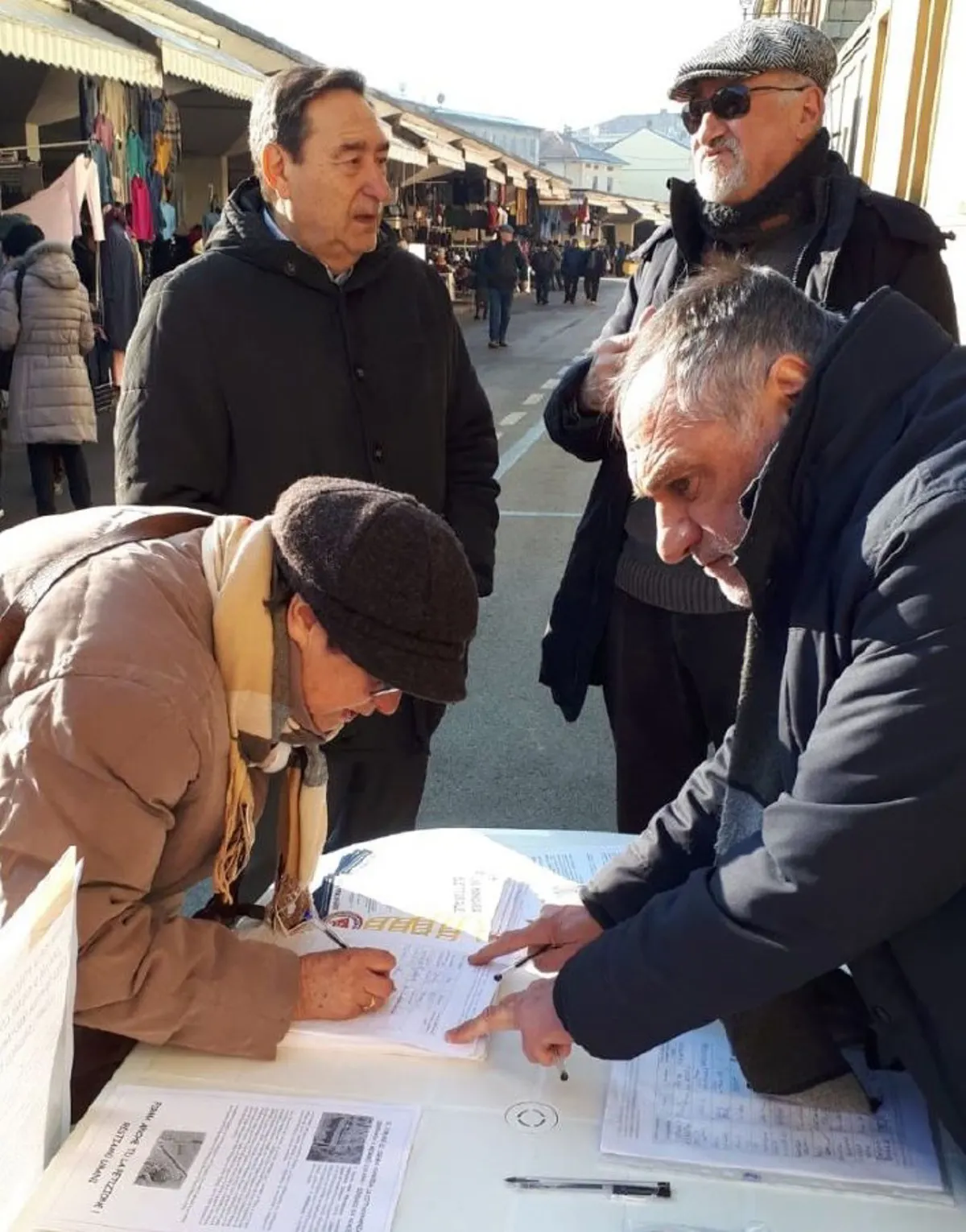 Crema - Rifondazione in piazza