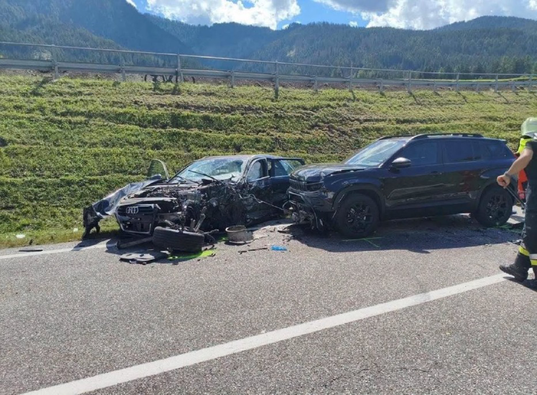 Castelleone - Provoca incidente, 60 persone coinvolte