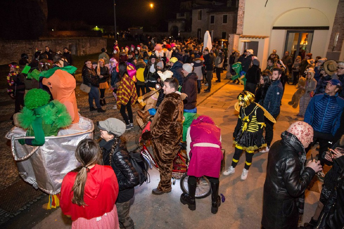 Soncino - Niente bombolette spray