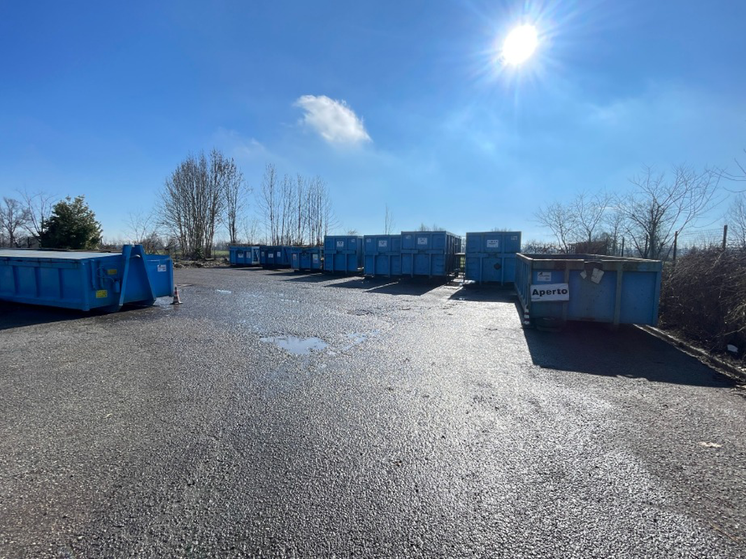 Trescore - Piazzola ecologica più pulita e più funzionale 