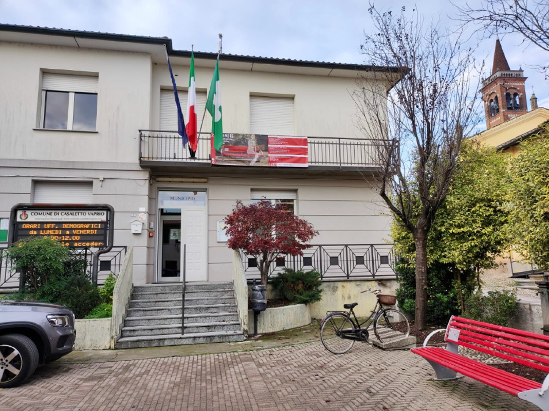 Casaletto Vaprio - Ma la piazza no