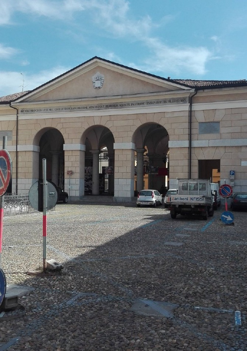 Crema - Abbasso le barriere