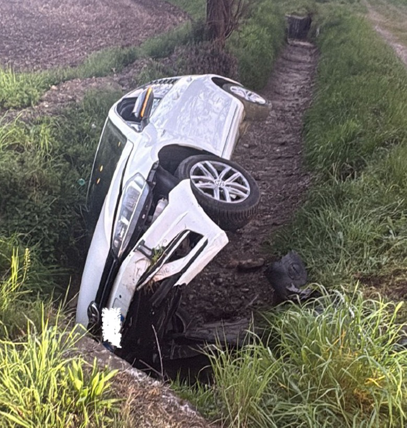 Agnadello - Fuori strada, due feriti