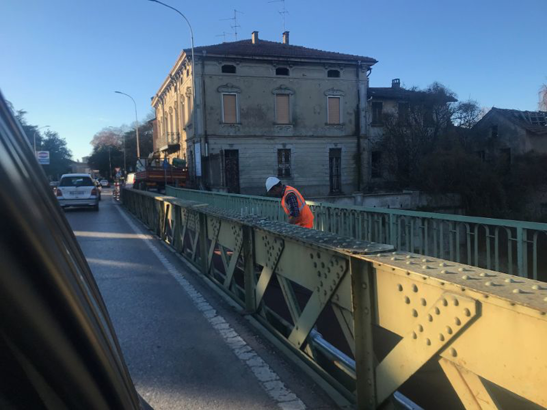 Crema - Ponte chiuso due giorni