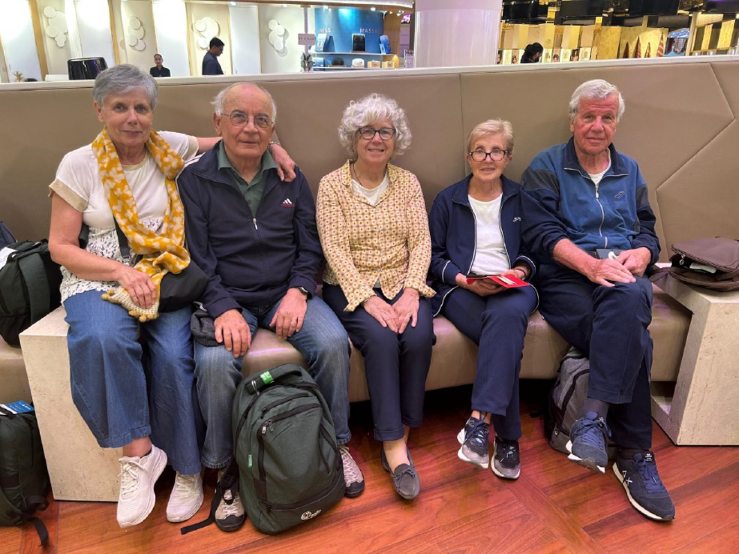 Crema - Bloccati in India