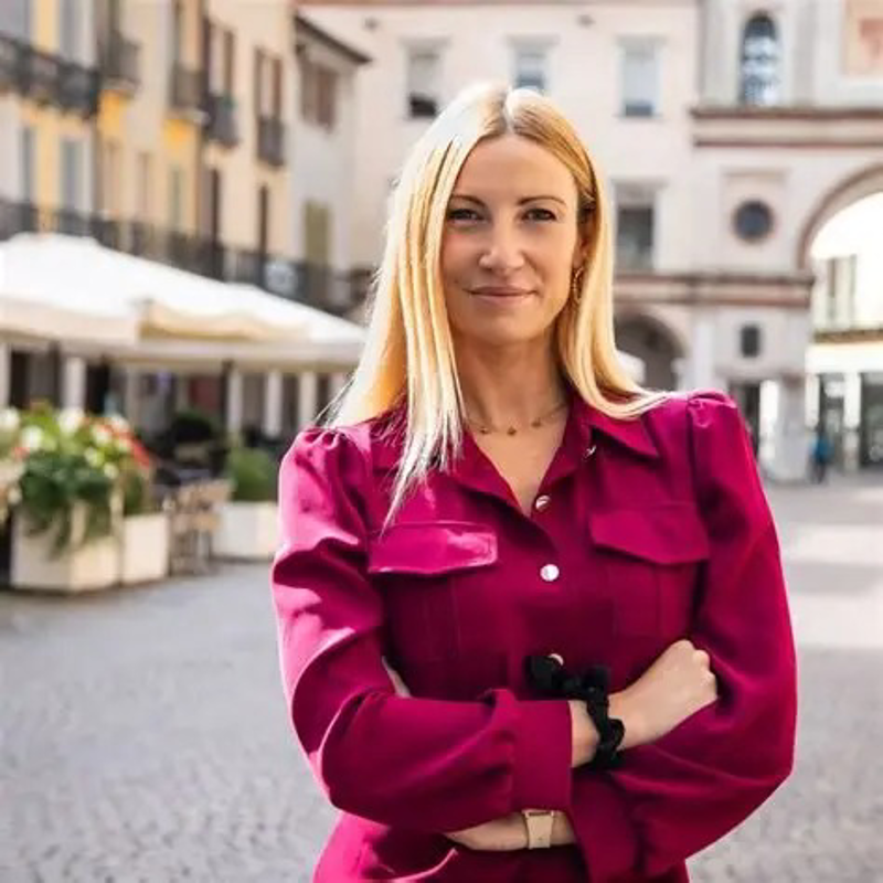 Crema - Ci vuole whatsapp