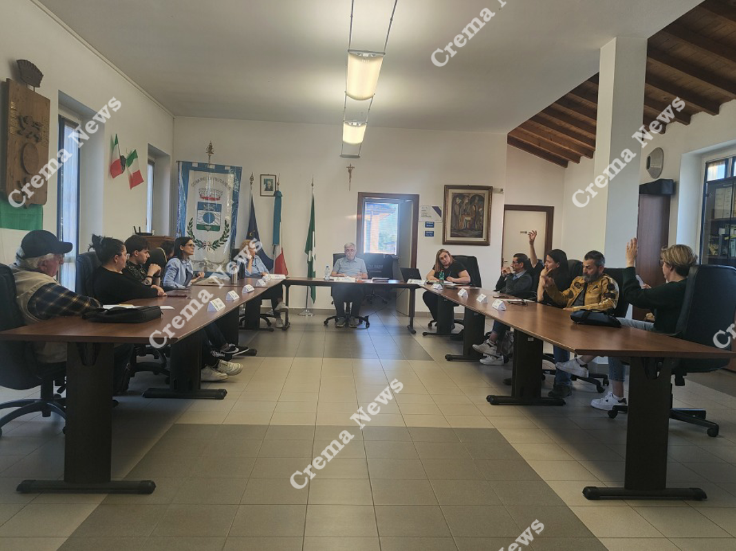 Pieranica - Arriva il nuovo scuolabus