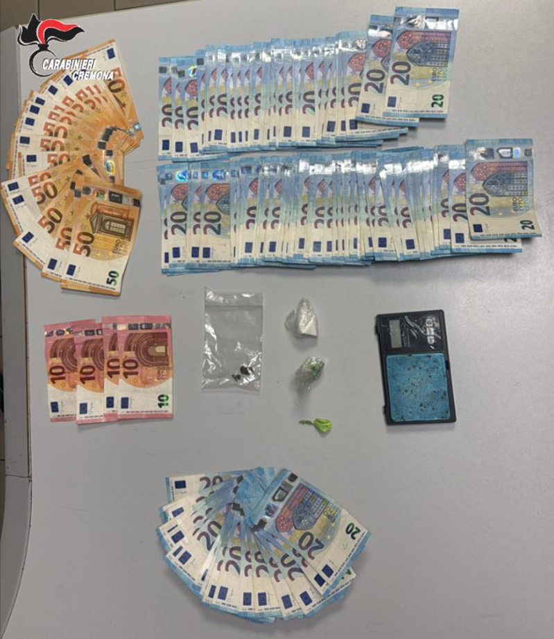 Monte Cremasco - Soldi e un po' di droga